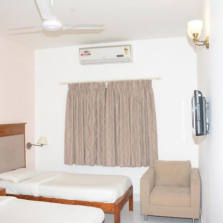 Sai Towers Otel Puttaparthi Dış mekan fotoğraf