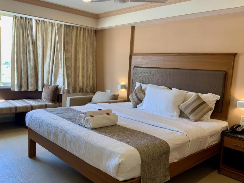 Sai Towers Otel Puttaparthi Dış mekan fotoğraf