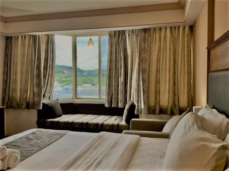 Sai Towers Otel Puttaparthi Dış mekan fotoğraf