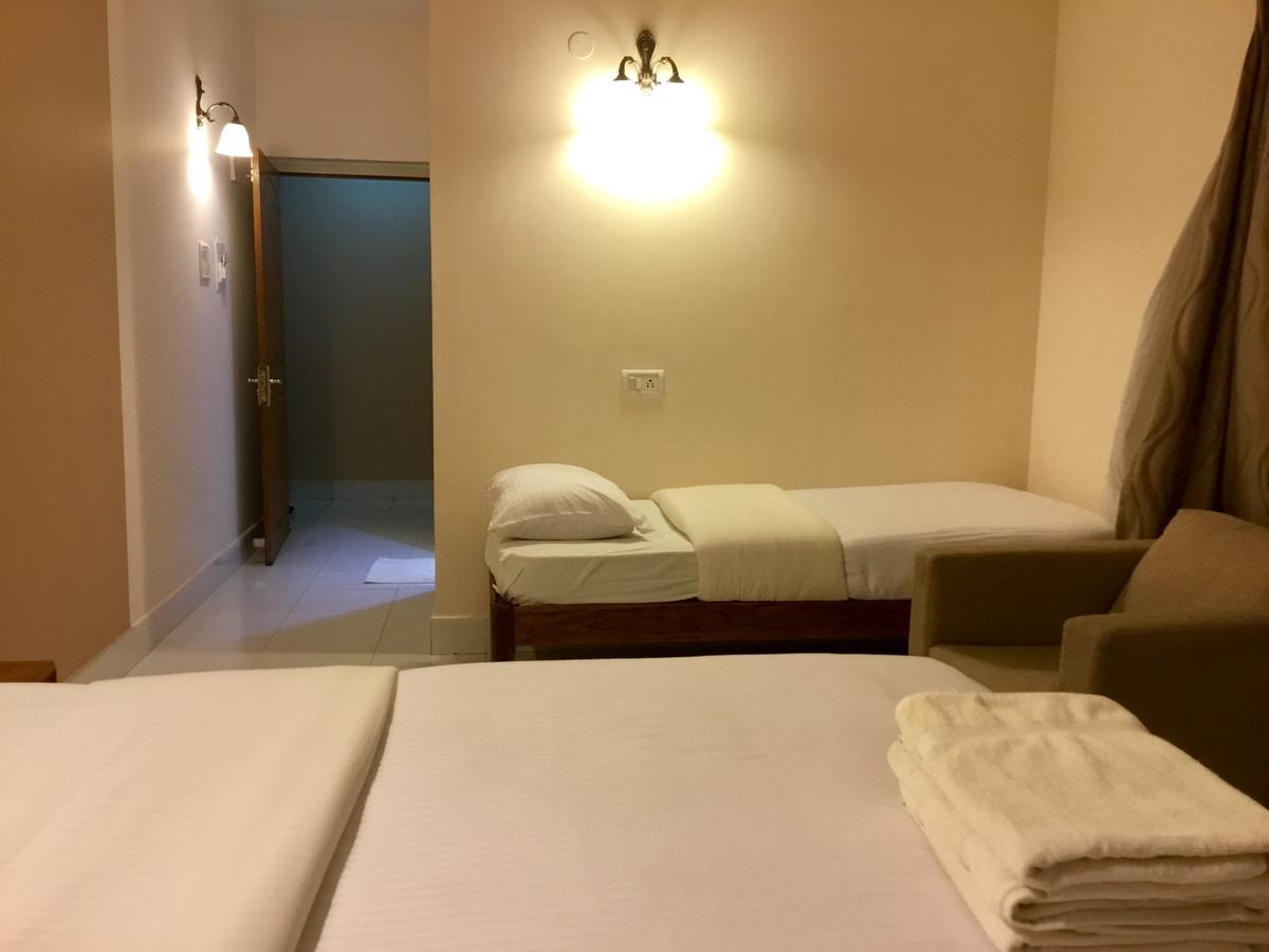 Sai Towers Otel Puttaparthi Dış mekan fotoğraf