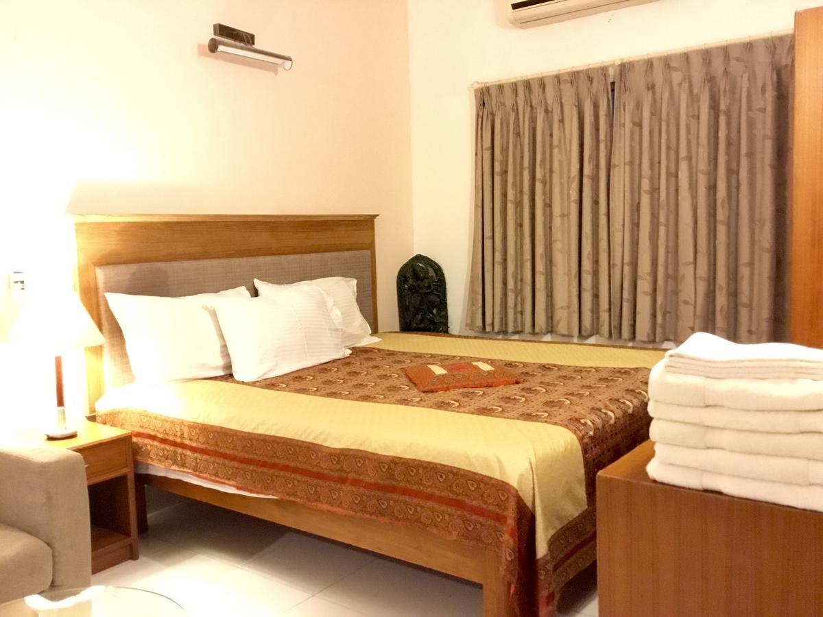 Sai Towers Otel Puttaparthi Dış mekan fotoğraf