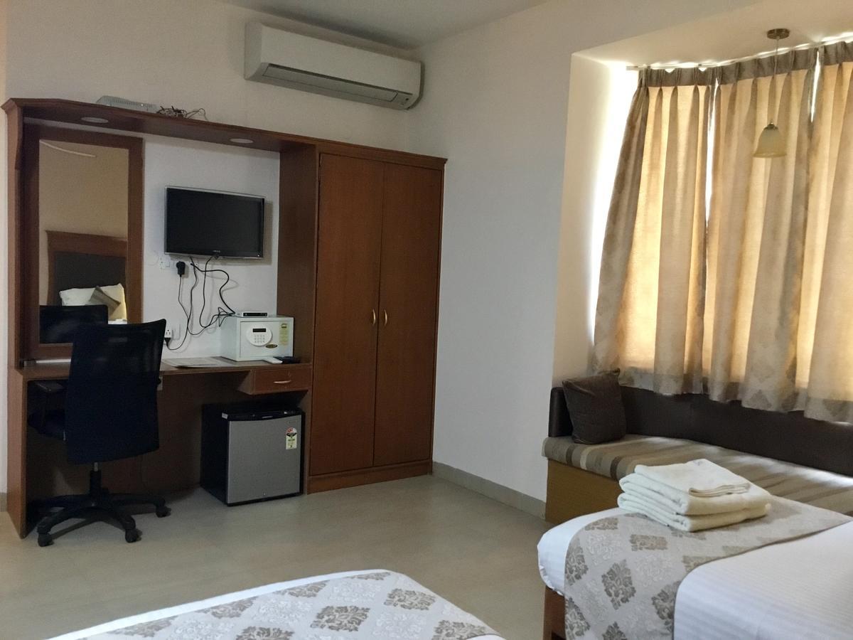 Sai Towers Otel Puttaparthi Dış mekan fotoğraf