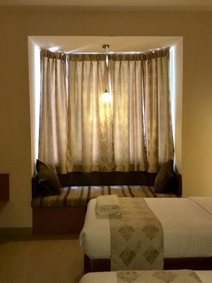 Sai Towers Otel Puttaparthi Dış mekan fotoğraf