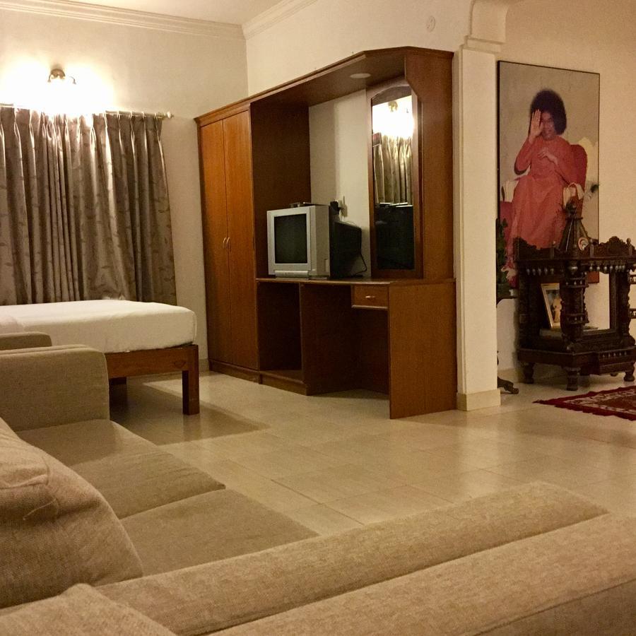 Sai Towers Otel Puttaparthi Dış mekan fotoğraf